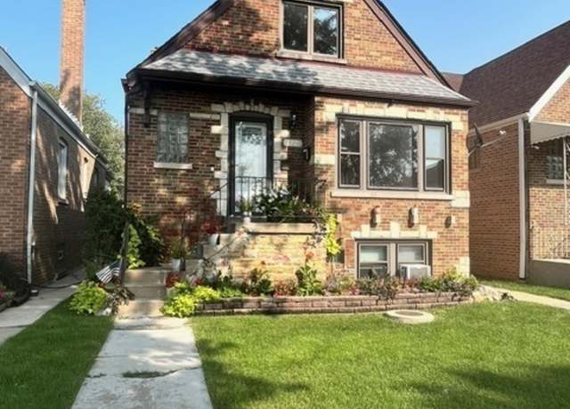 Property at 6221 S Massasoit Ave, Chicago, IL 60638, 4 beds, 3 baths
