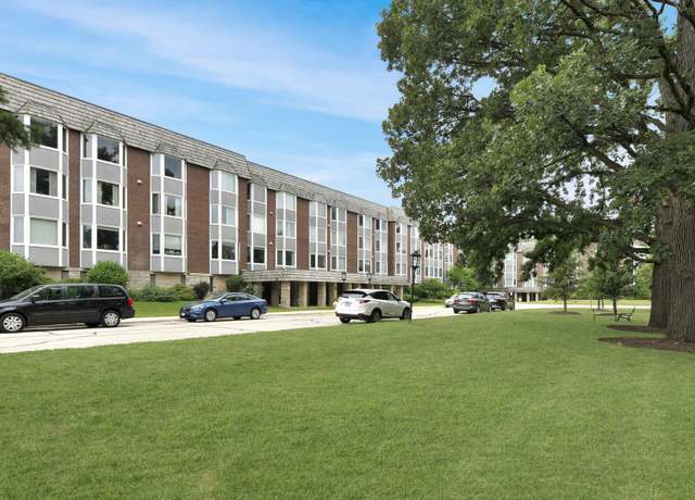 Property at 2500 Windsor Mall Unit 1J, Park Ridge, IL 60068, 2 beds, 2 baths