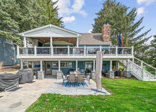 Property at 391 Holiday Dr, Lake Holiday, IL 60552, 4 beds, 3 baths