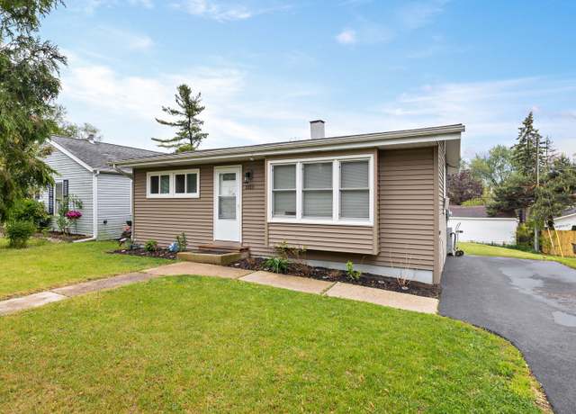 Property at 1013 Oakwood Dr, Round Lake Beach, IL 60073, 2 beds, 1 bath