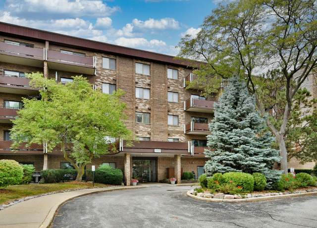 Property at 700 Wellington Ave #315, Elk Grove Village, IL 60007, 2 beds, 2 baths