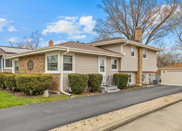 Property at 241 N Stewart Ave, Lombard, IL 60148, 3 beds, 1.5 baths