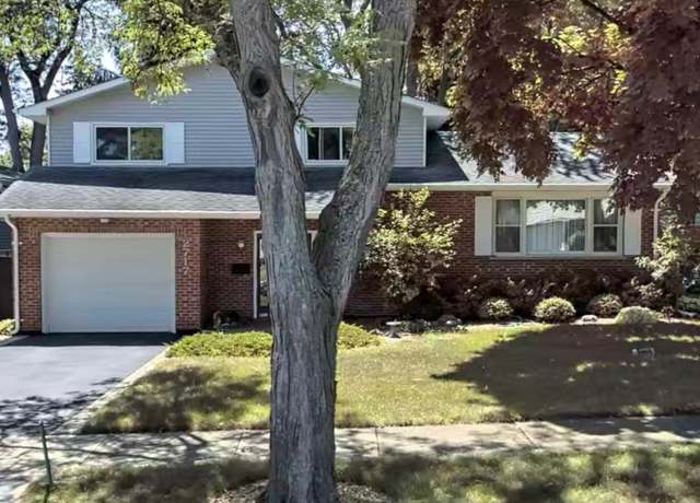 Property at 2717 Audrey Ave, Waukegan, IL 60087, 3 beds, 1.5 baths