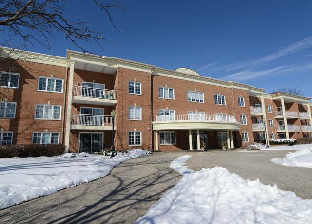 Property at 124 Day St #211, Bloomingdale, IL 60108, 1 bed, 1 bath