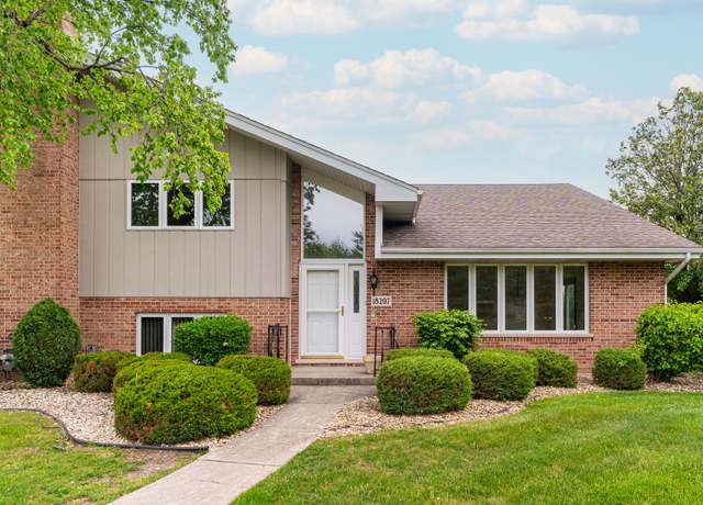 Property at 18207 Ohio Ct, Orland Park, IL 60467, 3 beds, 2.5 baths