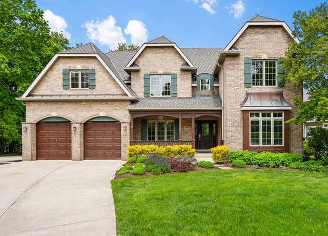 Property at 808 Maple Ave, Downers Grove, IL 60515, 5 beds, 5.5 baths