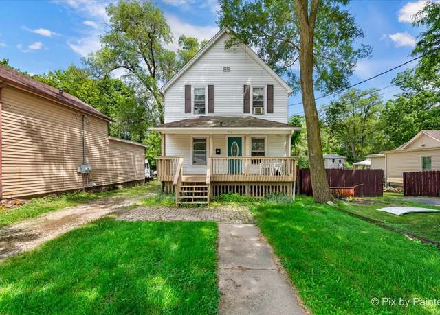 Property at 724 Wheeler St, Woodstock, IL 60098, 4 beds, 1.5 baths