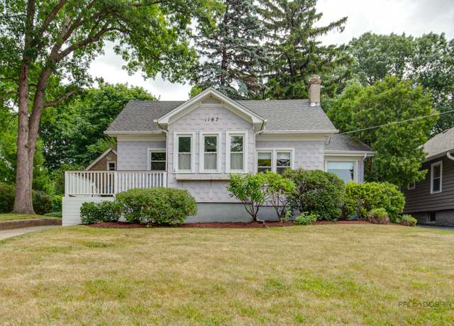 Property at 1187 Morton Ave, Elgin, IL 60120, 3 beds, 1.5 baths