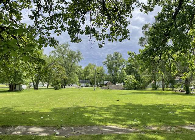 Property at 320 E James St, Forrest, IL 61741