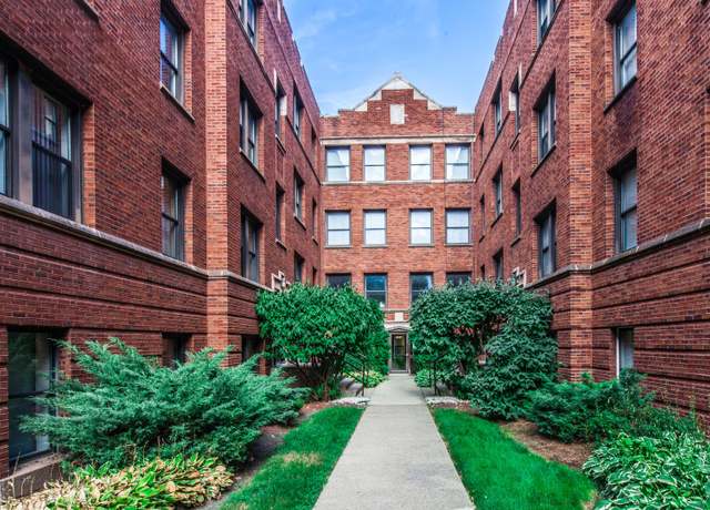 Property at 4529.5 S Drexel Blvd Unit 2W, Chicago, IL 60653, 2 beds, 1 bath