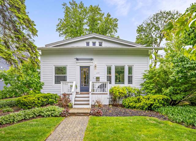 Property at 409 Cottage Ave, Glen Ellyn, IL 60137, 3 beds, 2 baths