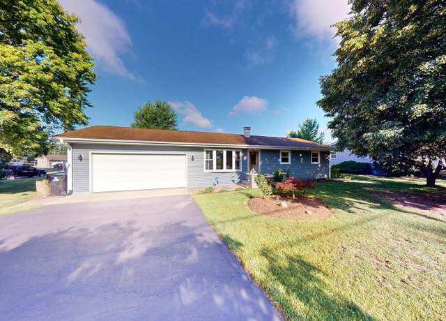 Property at 1305 N Chapel Hill Rd, Mchenry, IL 60051, 4 beds, 3 baths