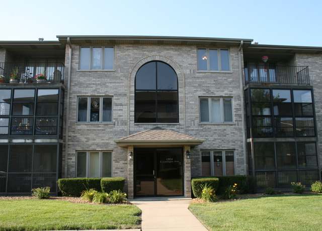 Property at 13934 E Leamington Dr #311, Crestwood, IL 60418, 2 beds, 2 baths