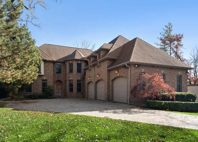 Property at 1243 Stratford Rd, Deerfield, IL 60015, 5 beds, 4.5 baths