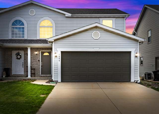 Property at 1804 Vladimir Dr, Bloomington, IL 61704, 3 beds, 2 baths