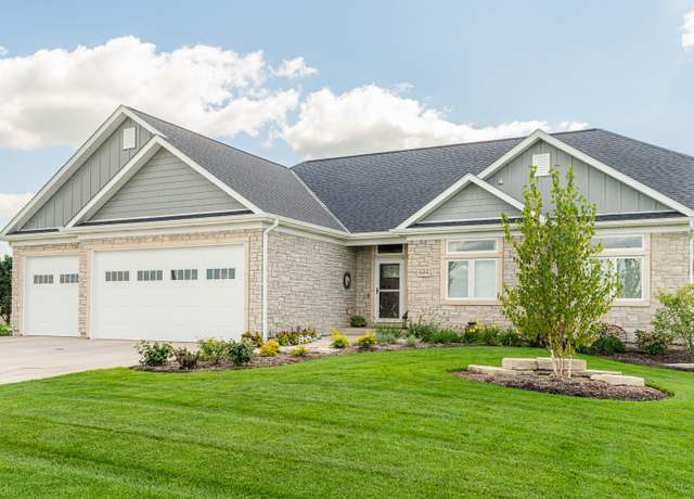 Property at 734 Independence Ave, Sycamore, IL 60178, 3 beds, 2 baths