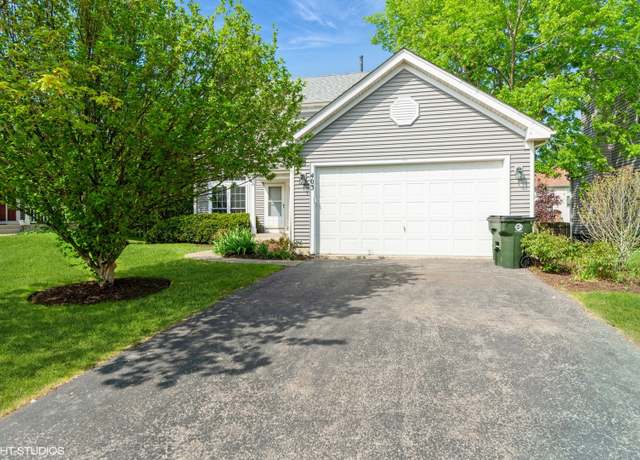 Property at 403 W Boxwood Ct, Round Lake, IL 60073, 3 beds, 1.5 baths