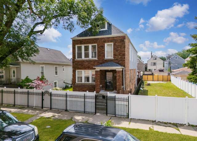 Property at 4938 S Seeley Ave, Chicago, IL 60609, 9 beds, 3 baths