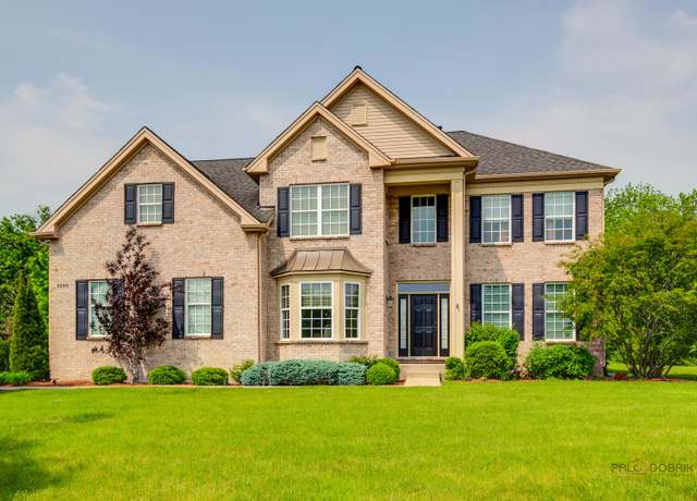 Property at 2550 Bayswater Cir, Gurnee, IL 60031, 4 beds, 3.5 baths