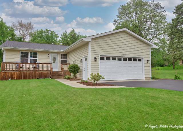 Property at 2505 S Harriet Ln, Holiday Hills, IL 60051, 3 beds, 2 baths