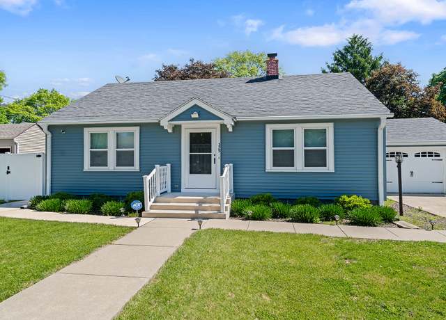 Property at 325 Goodrich St, Belvidere, IL 61008, 2 beds, 1.5 baths