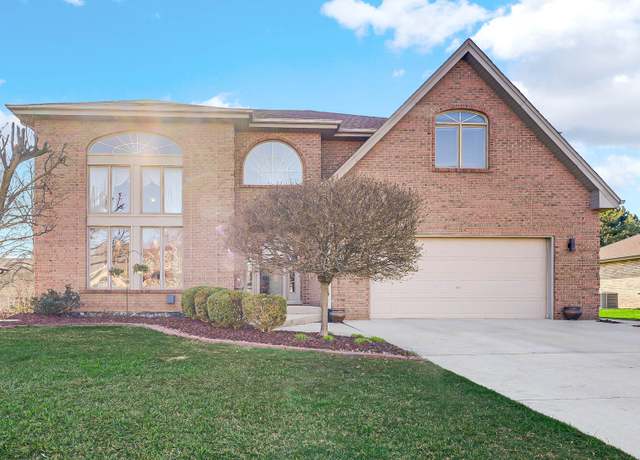 Property at 14232 Selva Ln, Orland Park, IL 60462, 5 beds, 3.5 baths