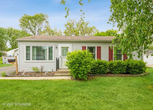 Property at 42 Sweetbriar Ct, South Elgin, IL 60177, 3 beds, 1 bath