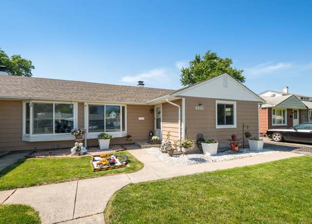 Property at 8882 S Main St, Hometown, IL 60456, 3 beds, 1 bath