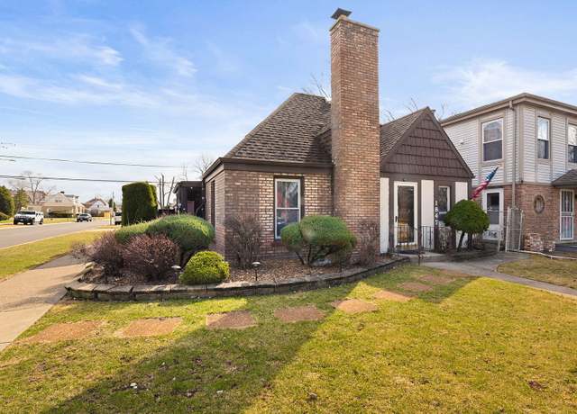 Property at 1847 N 74th Ave, Elmwood Park, IL 60707, 3 beds, 1 bath