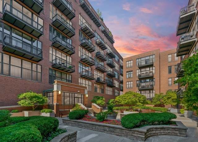 Property at 333 W Hubbard St #1004, Chicago, IL 60654, 2 beds, 2 baths