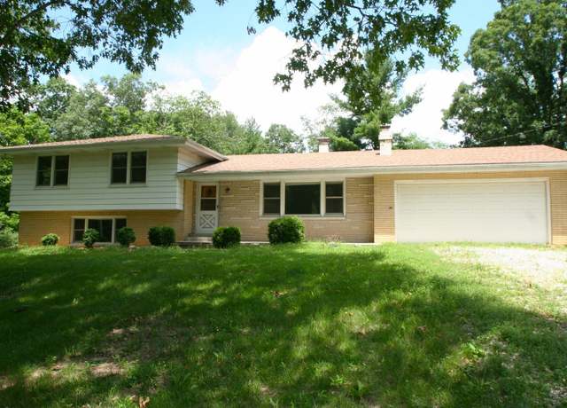 Property at 29724 Allentown Rd, Mackinaw, IL 61755, 3 beds, 2 baths