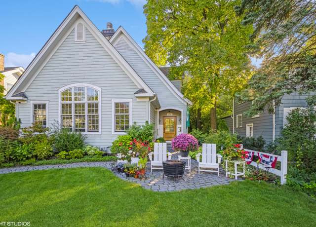 Property at 1153 Lincoln St, Glenview, IL 60025, 4 beds, 4.5 baths