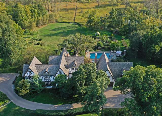 Property at 499 W Old Mill Rd, Lake Forest, IL 60045, 4 beds, 6 baths
