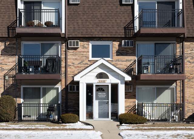 Property at 6440 Pamela Ln #10, Chicago Ridge, IL 60415, 2 beds, 1 bath
