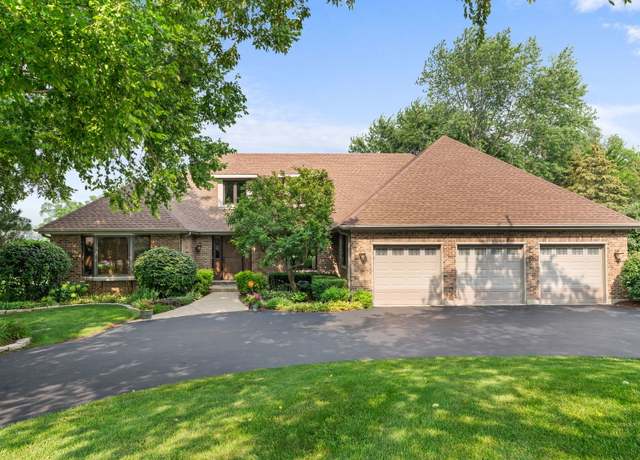 Property at 3814 Church Hill Ln, Crystal Lake, IL 60014, 5 beds, 3.5 baths