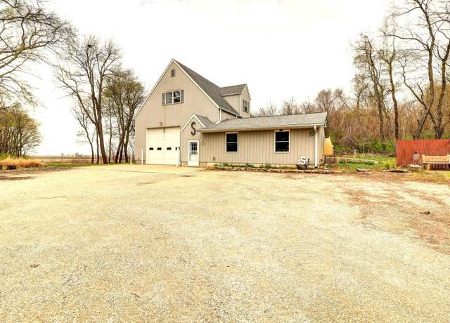 Property at 27748 Fargo Rd, Tampico, IL 61283, 3 beds, 2 baths