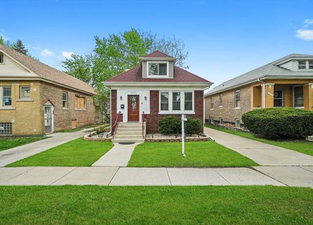 Property at 7050 26th Pkwy, Berwyn, IL 60402, 3 beds, 2 baths