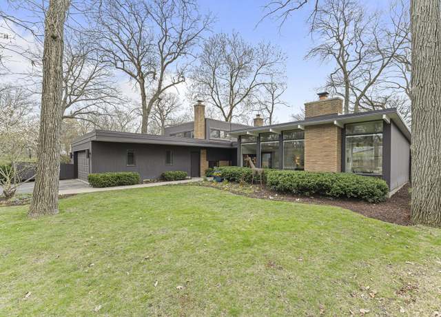 Property at 1916 Berkeley Rd, Highland Park, IL 60035, 4 beds, 3 baths