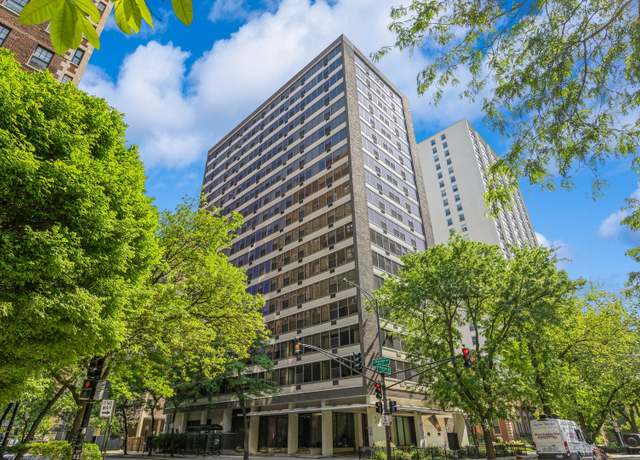 Property at 360 W Wellington Ave Unit 2E, Chicago, IL 60657, 3 beds, 2 baths