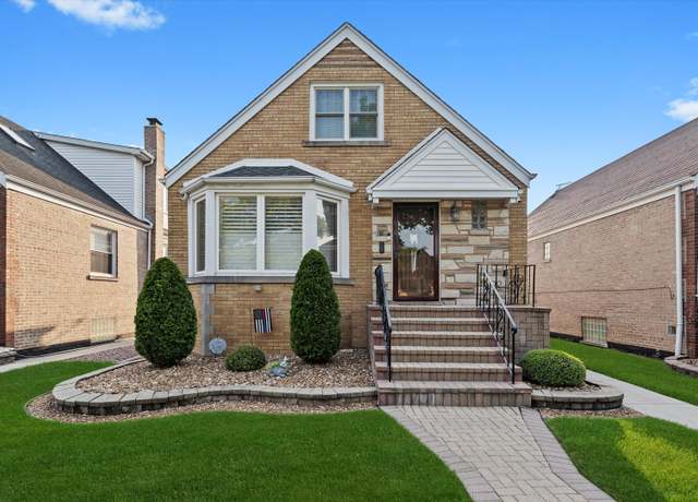 Property at 5718 S Natoma Ave, Chicago, IL 60638, 2 beds, 2 baths