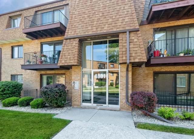 Property at 4831 W 109th St #101, Oak Lawn, IL 60453, 1 bed, 1 bath