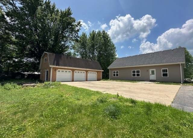 Property at 1807 Roberts St, Wilmington, IL 60481, 4 beds, 3 baths