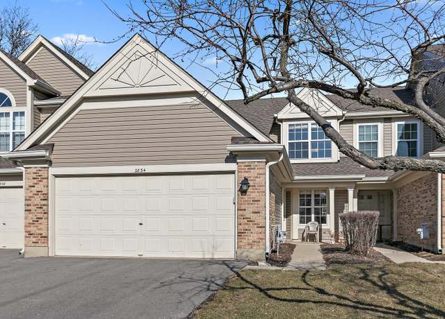 Property at 2834 Effingham Ct, Schaumburg, IL 60193, 2 beds, 2.5 baths