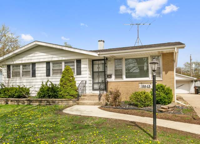 Property at 18845 Park Ave, Lansing, IL 60438, 3 beds, 1 bath