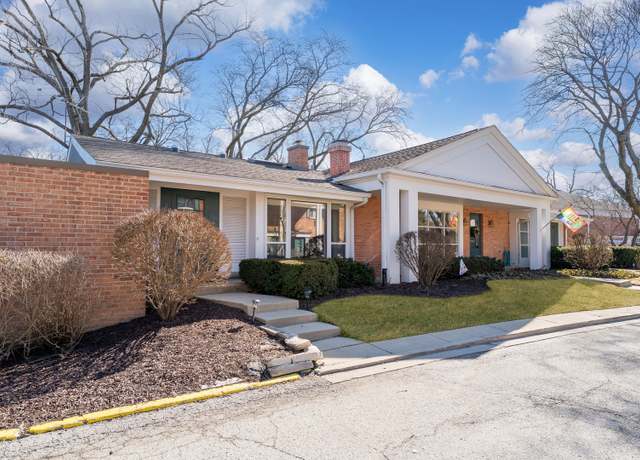 Property at 705 Carriage Hill Dr, Glenview, IL 60025, 2 beds, 1.5 baths