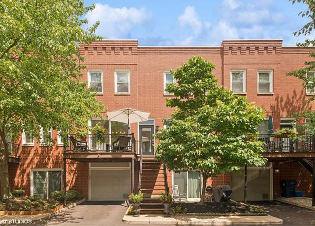 Property at 2825 N Wolcott Ave Unit D, Chicago, IL 60657, 2 beds, 2 baths