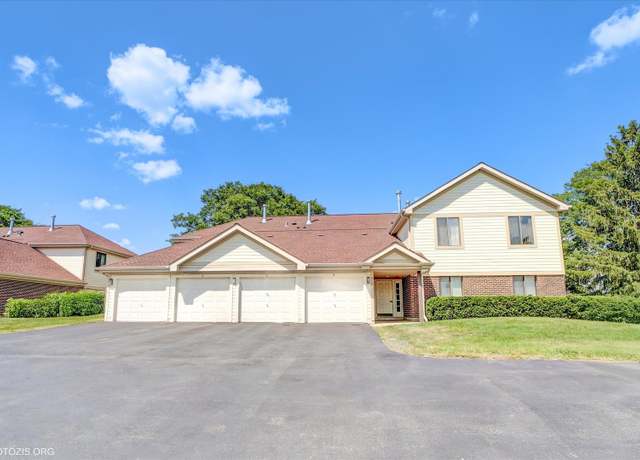 Property at 918 E Kings Rd #1, Palatine, IL 60074, 3 beds, 2 baths
