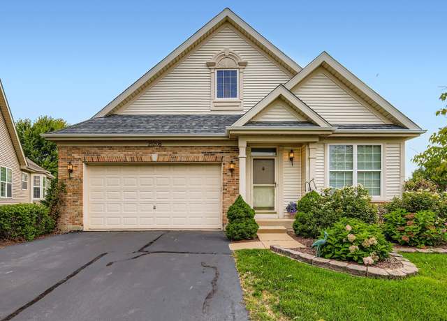 Property at 21208 Montclare Lake Dr, Crest Hill, IL 60403, 2 beds, 2 baths