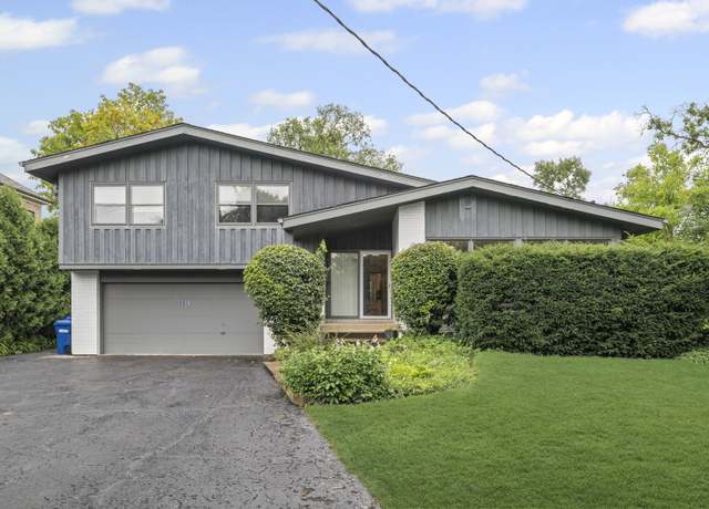 Property at 1125 Hohlfelder Rd, Glencoe, IL 60022, 4 beds, 2.5 baths