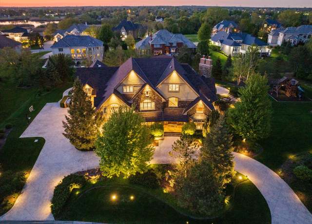 Property at 137 Singletree Rd, Orland Park, IL 60467, 7 beds, 5.5 baths